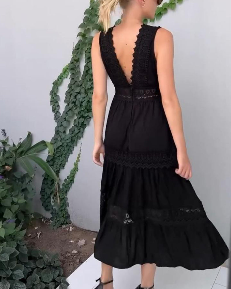 Amani | Elegante Vestido Midi de Encaje con Escote en V
