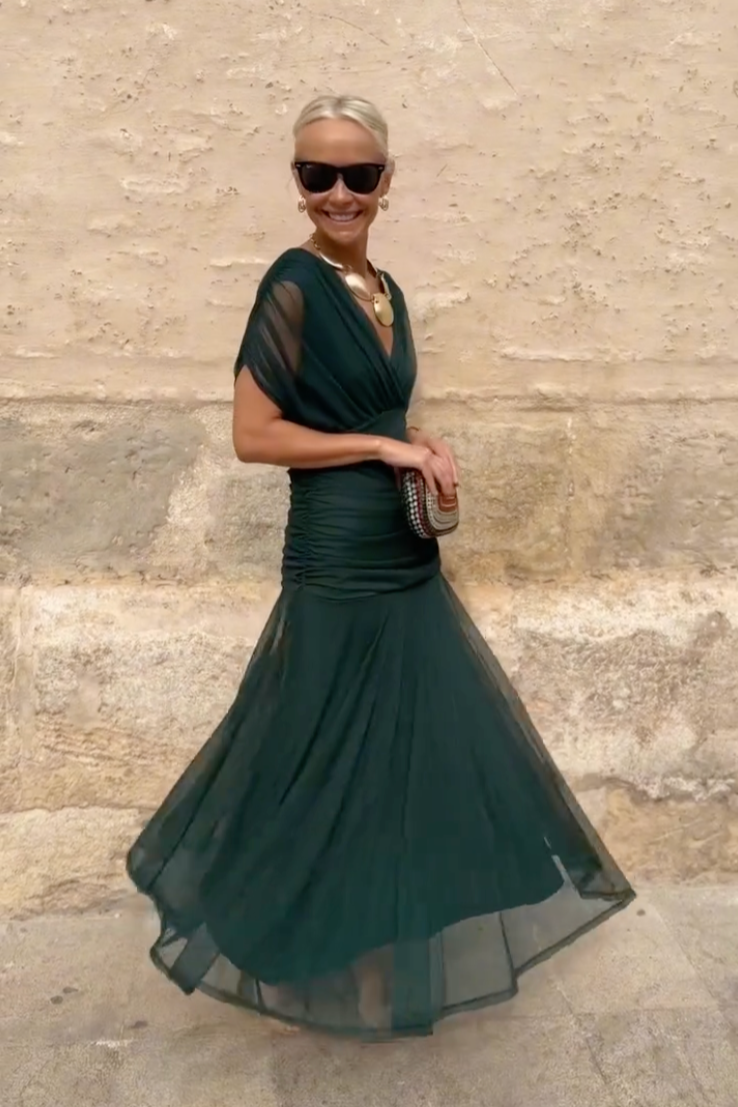 Monica | Vestido Maxi de Flores Fantásticas con Escote en V